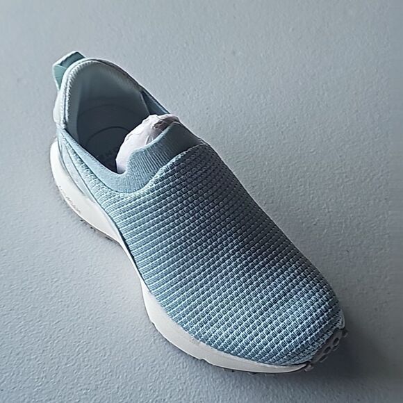Nearly New Ether Blue Ryka Jumpstart Sneaker Slip ons Size 6 - Picture 1 of 5